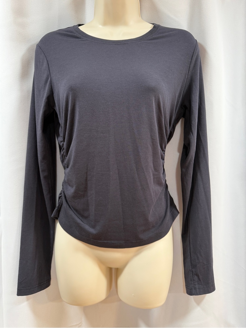 Athleta Women's Long Sleeve Crewneck Top - Black size medium